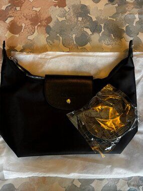 Solid Black ITCHICK Nylon & Faux Leather Bag w/ 2 Detachable Straps New